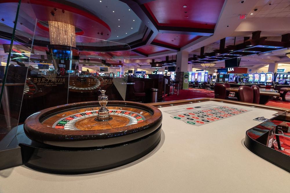 Hotel River Cree & Casino
