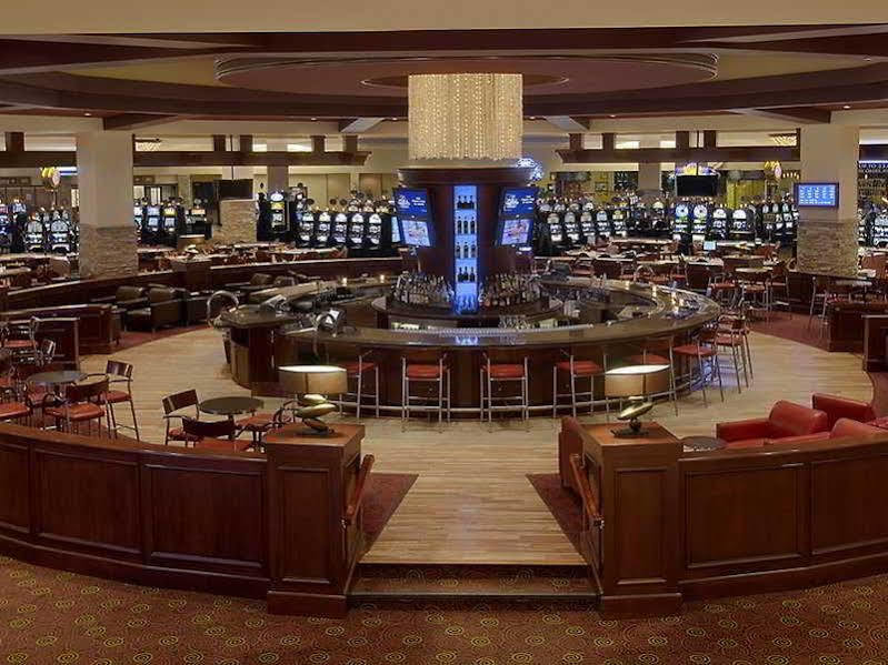 River Cree & Casino 3*